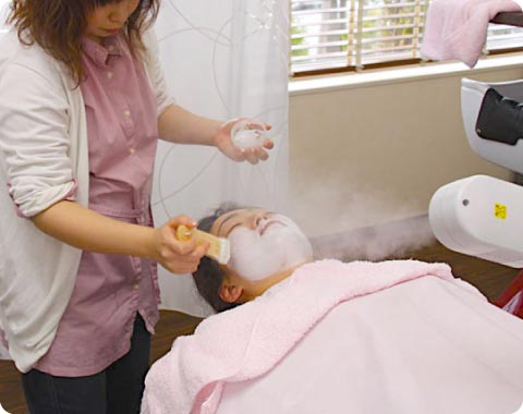 レディースシェービング＋フェイシャルエステ／STEP６ 酵素パック