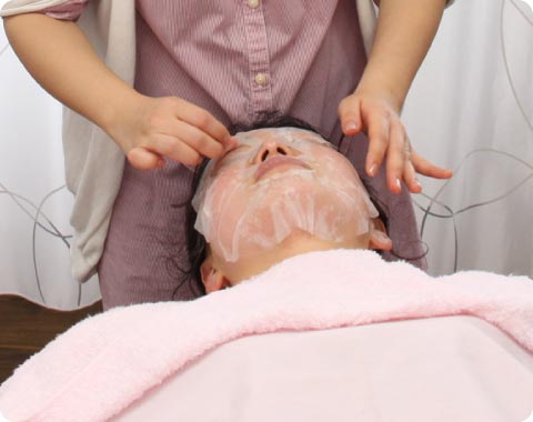 レディースシェービング＋フェイシャルエステ／STEP７ フェイスマスク